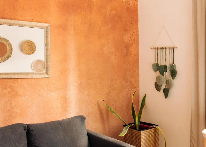 Le Pinky Bird - Lafayette Paris